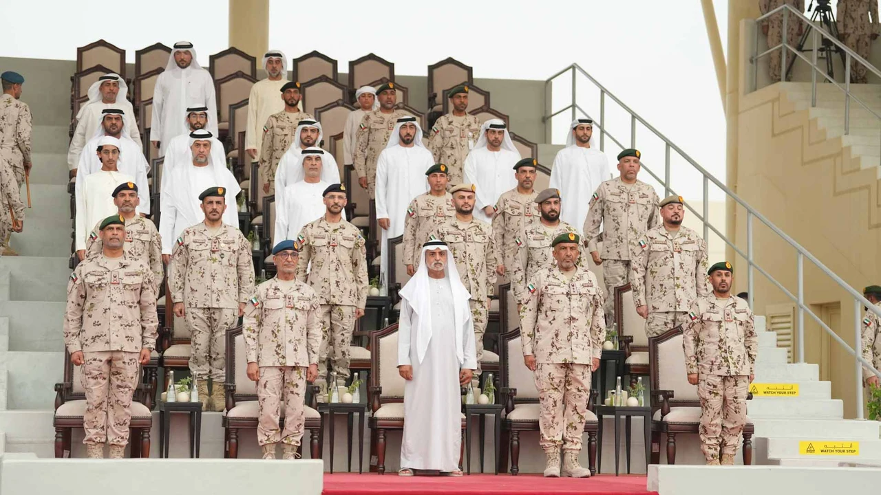 نهيان بن مبارك يحتفل بتخريج الدفعة الـ 24 من المجندين في الخدمة الوطنية
